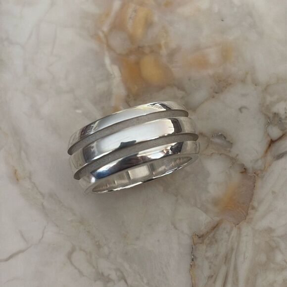 Tiffany & Co. Vintage Atlas 925 Sterling Silver Double Groove Heavy Band Ring - Picture 4 of 9